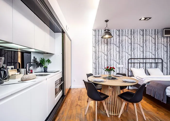 Shortstaypoland Grzegorzecka C6 *